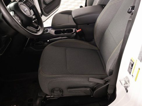 Used 2024 Jeep Gladiator Sport image 10