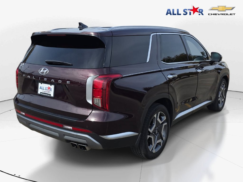 Used 2023 Hyundai Palisade Limited FWD image 3