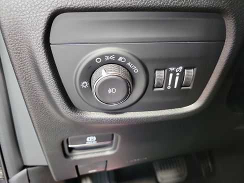 New 2025 Jeep Grand Cherokee Limited image 21