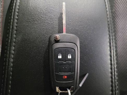 Used 2017 GMC Terrain SLE FWD image 32