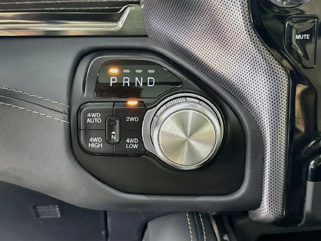 Used 2021 RAM 1500 Limited AWD/4WD image 21