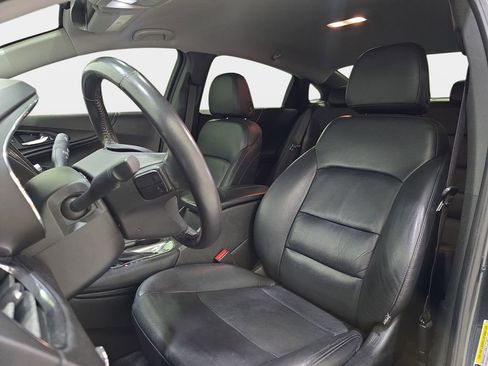 Used 2017 Chevrolet Malibu LT w/ Leather Package image 17