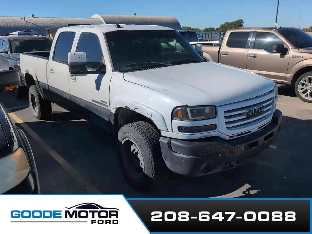 Used 2004 GMC Sierra 2500 SLE w/ Heavy-Duty Power Package AWD/4WD image 1