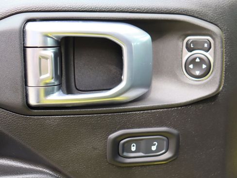 Used 2023 Jeep Wrangler Unlimited w/ Cold Weather Group image 24