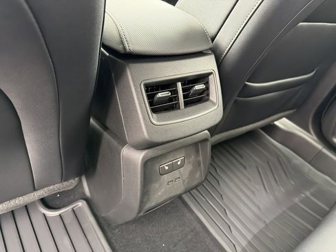 New 2026 Chevrolet Equinox EV RS image 13