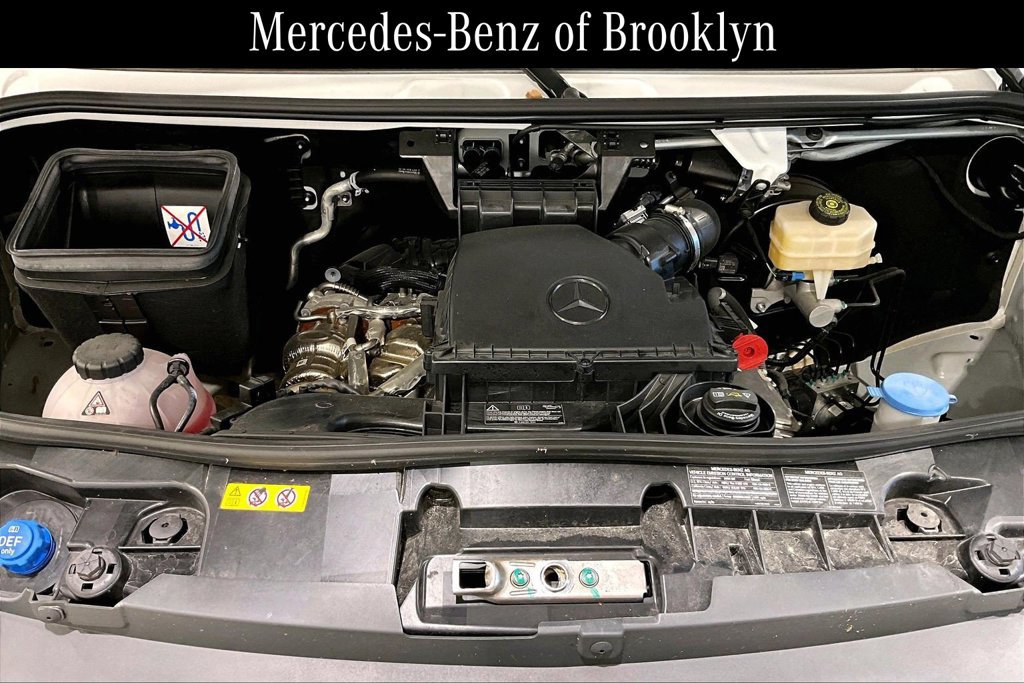 Used 2025 Mercedes-Benz Sprinter 2500 image 27