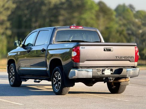 Used 2020 Toyota Tundra SR5 w/ TRD Off-Road Package image 10