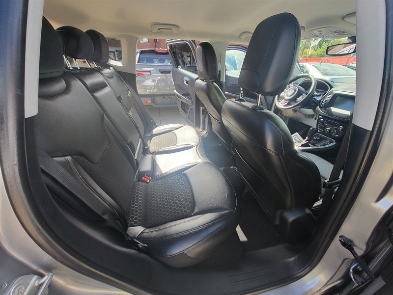Used 2021 Jeep Compass Latitude AWD/4WD image 10