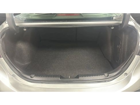 Used 2018 MAZDA MAZDA3 Touring FWD image 20