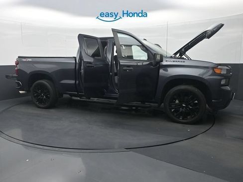 Used 2020 Chevrolet Silverado 1500 Custom w/ Custom Value Package AWD/4WD image 34