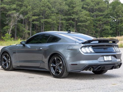 Used 2022 Ford Mustang GT Premium w/ Black Accent Package RWD image 8