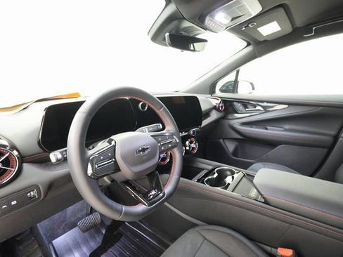 Used 2024 Chevrolet Blazer EV RS image 12