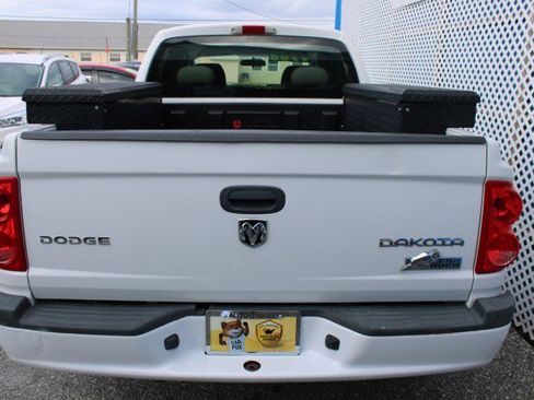 Used 2011 Dodge Dakota Big Horn image 4