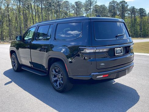 New 2026 Jeep Grand Wagoneer Limited AWD/4WD image 5
