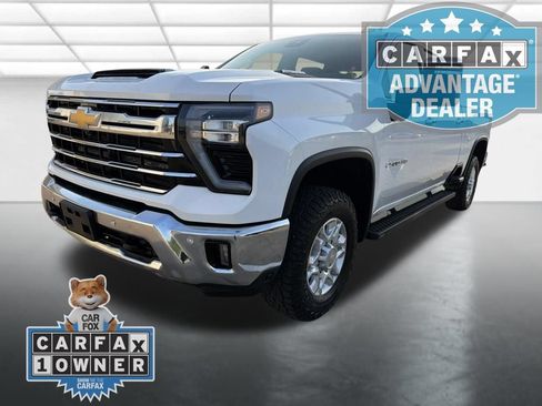 Used 2025 Chevrolet Silverado 2500 LTZ w/ LTZ Convenience Package AWD/4WD image 6
