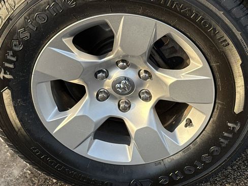 Used 2019 RAM 1500 Big Horn image 9