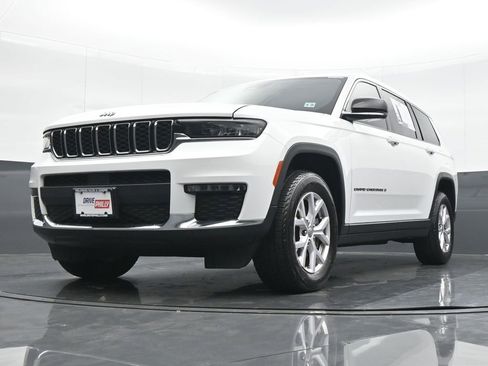 Used 2021 Jeep Grand Cherokee L Limited image 16