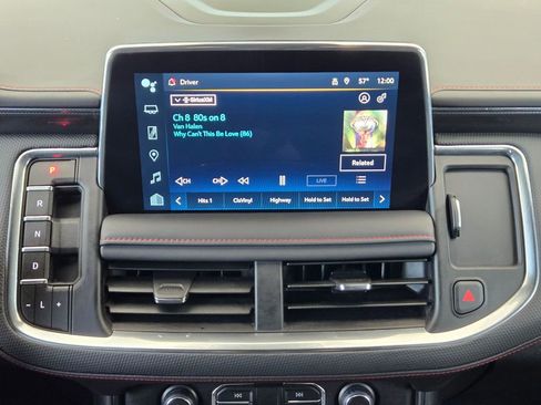 Used 2024 Chevrolet Suburban RST w/ Luxury Package image 18