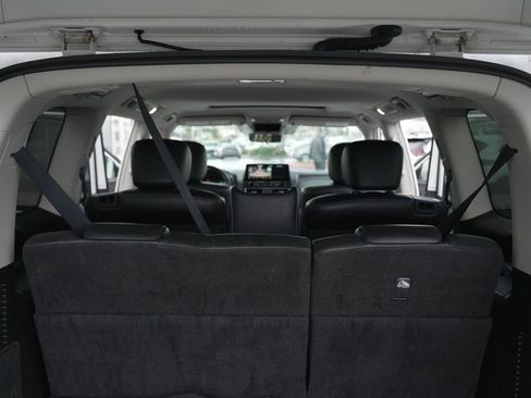 Used 2024 INFINITI QX80 Luxe image 24