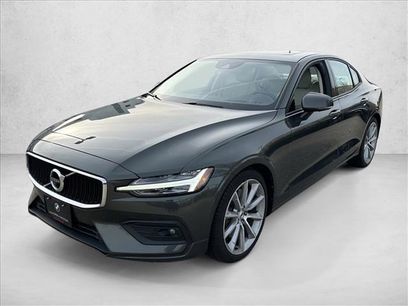Used 2020 Volvo S60 T6 Momentum w/ Protection Package