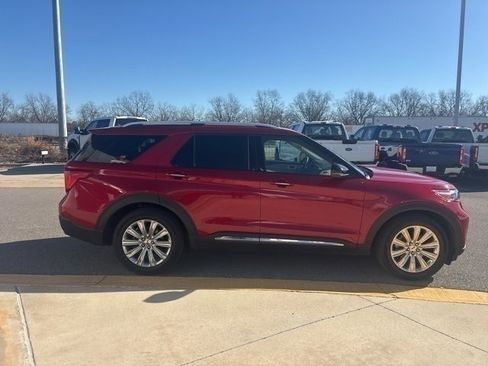 Used 2021 Ford Explorer Limited w/ Equipment Group 301A image 6