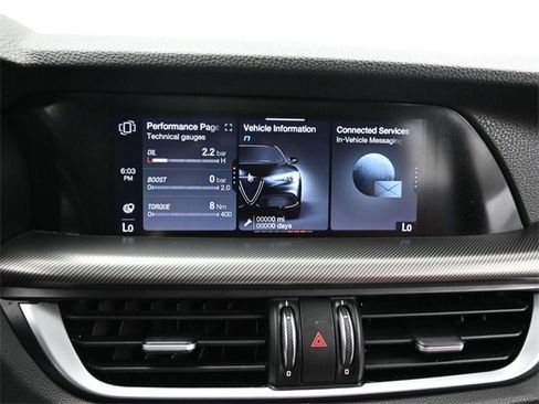 Used 2022 Alfa Romeo Stelvio Veloce image 17