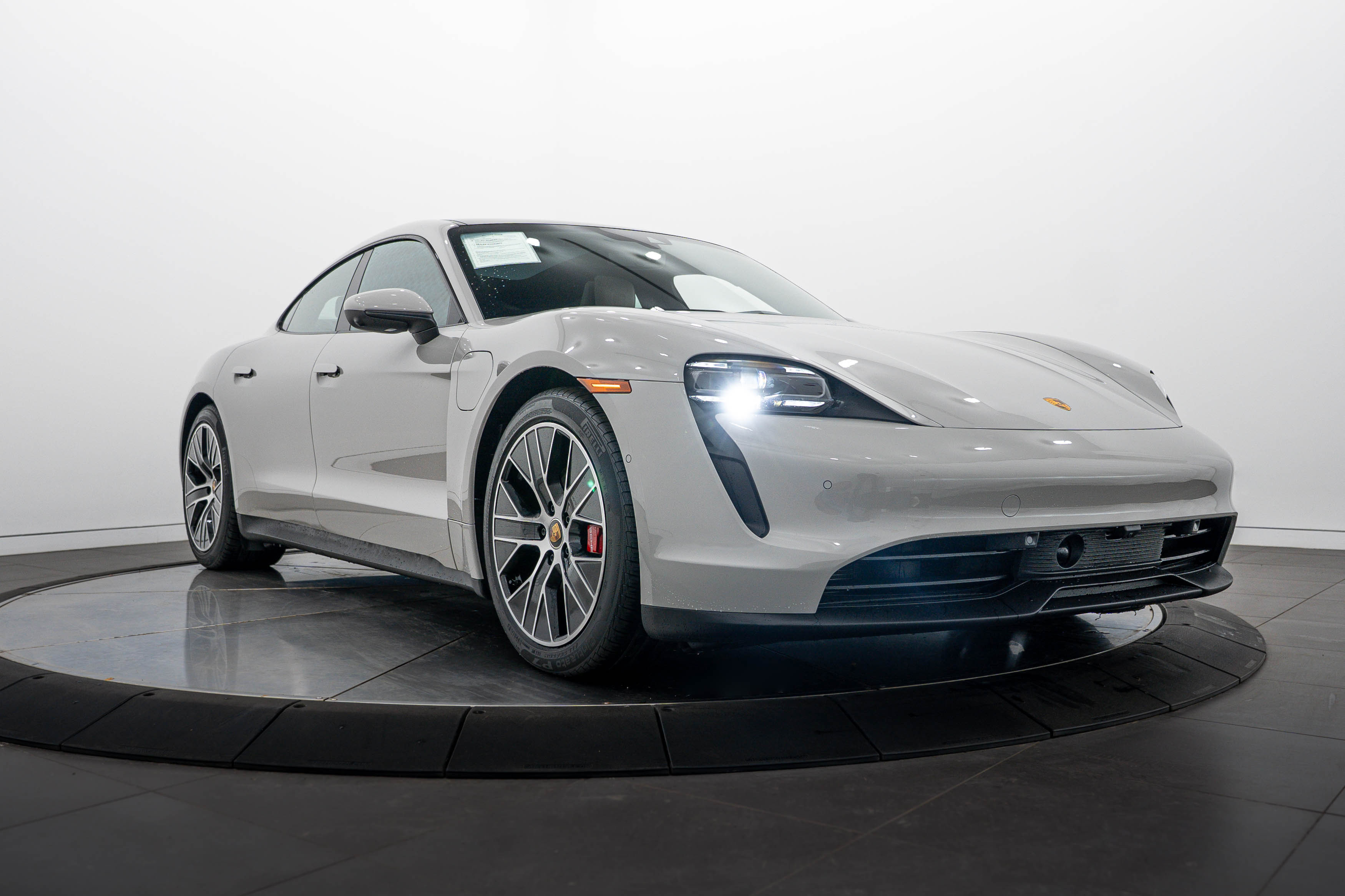 Certified 2023 Porsche Taycan 4S AWD/4WD image 7