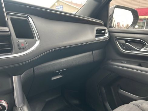 Used 2022 GMC Yukon XL SLE image 51