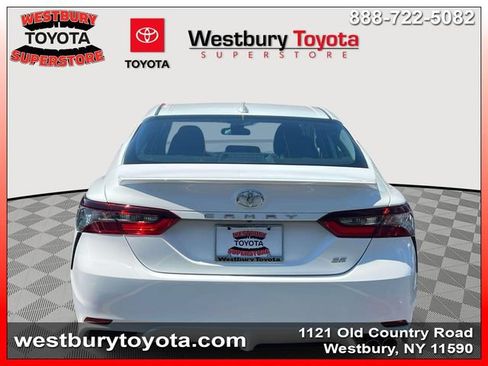 Certified 2022 Toyota Camry SE w/ Carpet Mat Package (TMS) FWD image 7