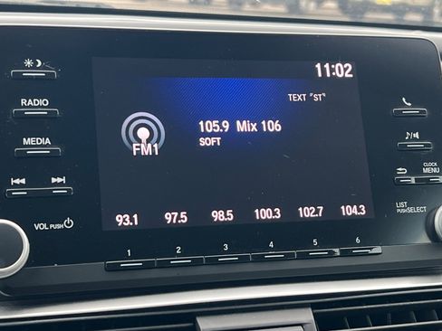 Used 2018 Honda Accord LX image 14