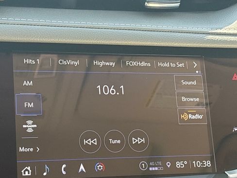 Used 2023 Cadillac XT6 Premium Luxury FWD image 14