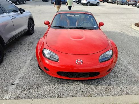 Used 2006 MAZDA MX-5 Miata Touring image 13
