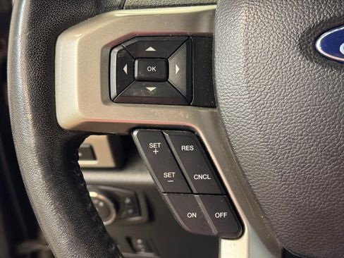 Used 2019 Ford F250 Lariat w/ Lariat Ultimate Package AWD/4WD image 36