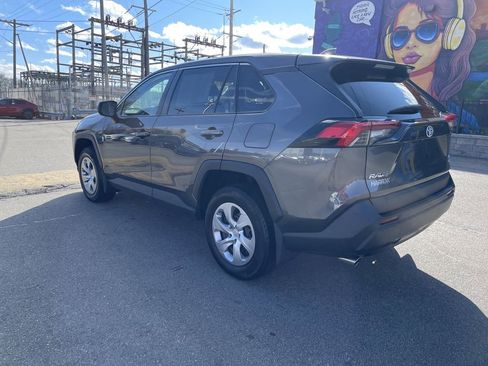 Used 2023 Toyota RAV4 LE image 3