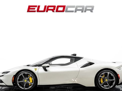 Used 2023 Ferrari SF90 Stradale AWD/4WD image 2