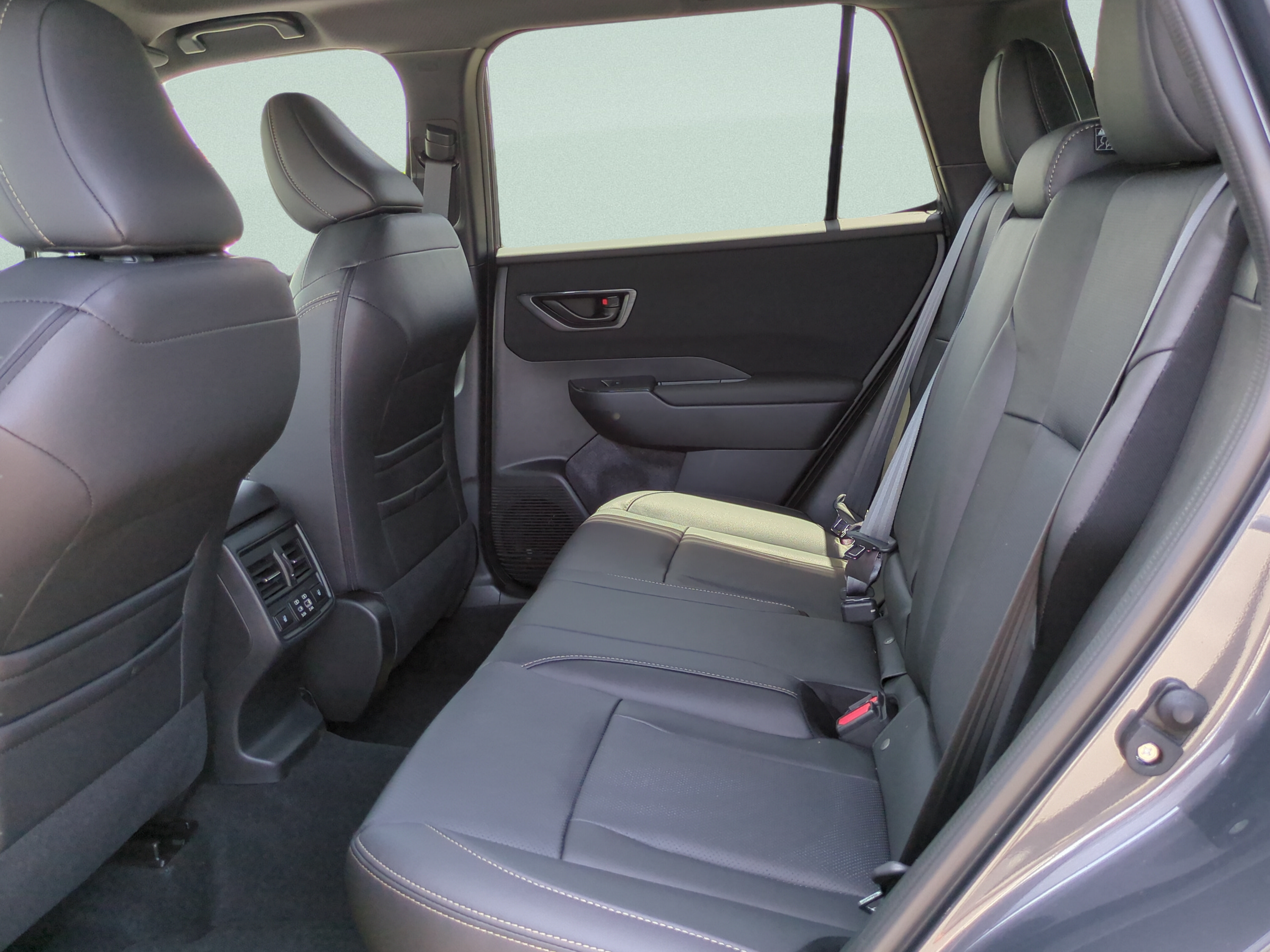 New 2026 Subaru Outback Limited AWD/4WD image 9