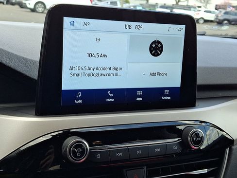 Used 2022 Ford Escape SE w/ SE Sport Appearance Package image 21