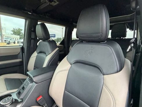Used 2022 Ford Bronco Wildtrak AWD/4WD image 18