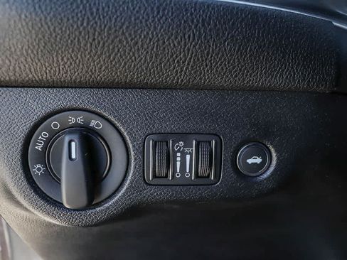Used 2021 Dodge Challenger SXT RWD image 23