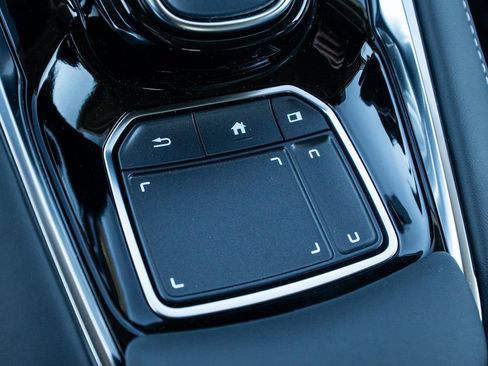 Certified 2025 Acura RDX w/ Technology Package image 33