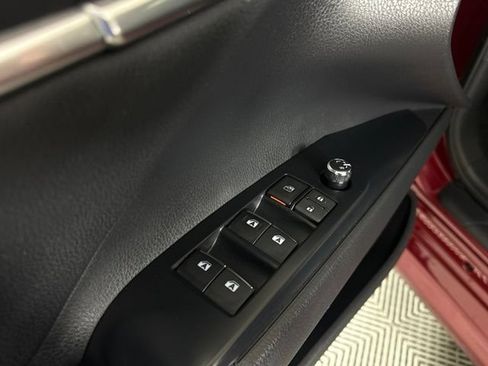 Used 2020 Toyota Camry XLE w/ Sunroof Package FWD image 29