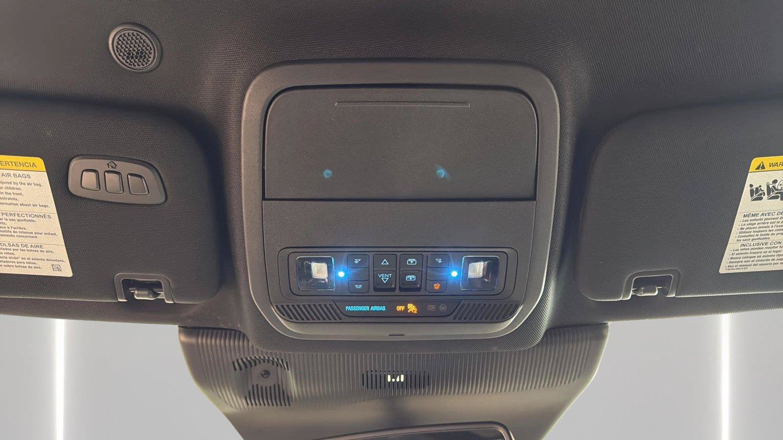 Used 2025 Ford Explorer ST AWD/4WD image 18