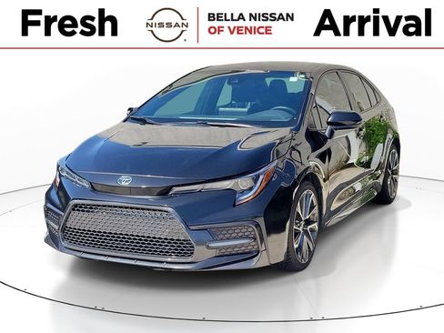 Used 2022 Toyota Corolla SE FWD image 1