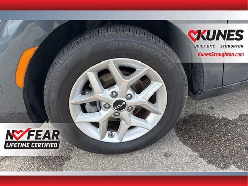 Used 2025 Kia Soul LX w/ LX Technology Package image 16