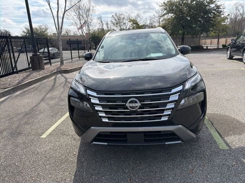 Used 2025 Nissan Rogue SL image 6