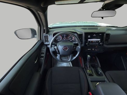 Used 2024 Nissan Frontier PRO-4X w/ Technology Package AWD/4WD image 9