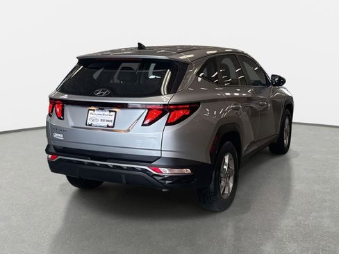 Used 2024 Hyundai Tucson SE image 5