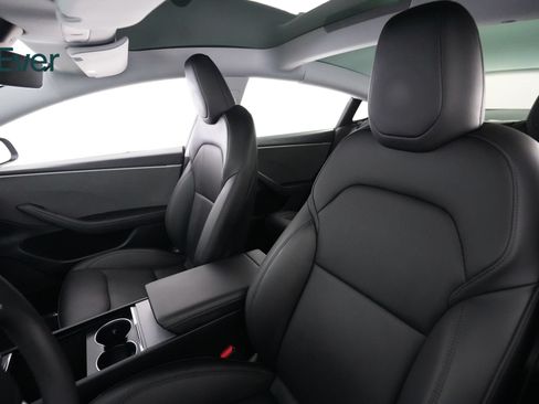 Used 2025 Tesla Model 3 RWD image 4