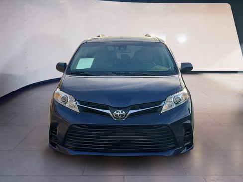 Used 2018 Toyota Sienna LE FWD image 8