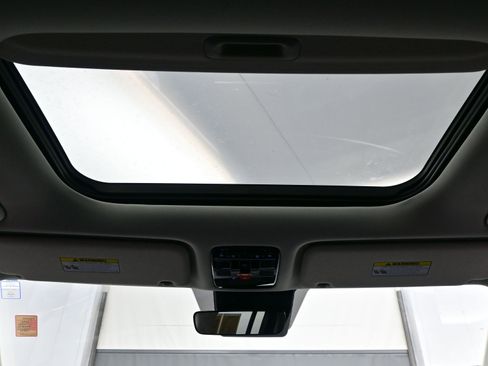 Used 2025 Hyundai Santa Fe XRT image 18